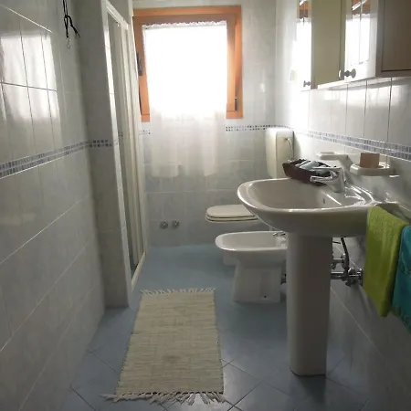 One Bedroom Flat With Terrace And Sea View 公寓