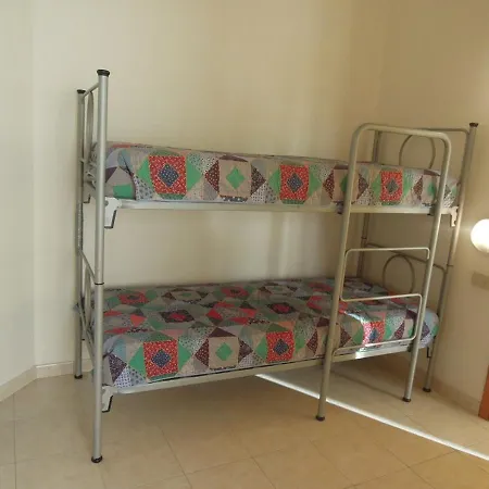 One Bedroom Flat With Terrace And Sea View * 比比翁